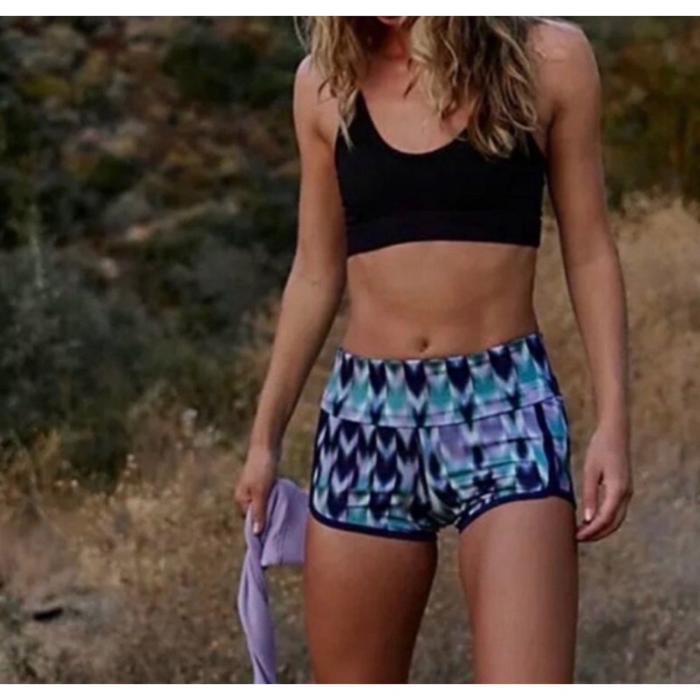 FP Movement Island Time Printed Shorts M Blue Ikat High Rise Activewear Gym
